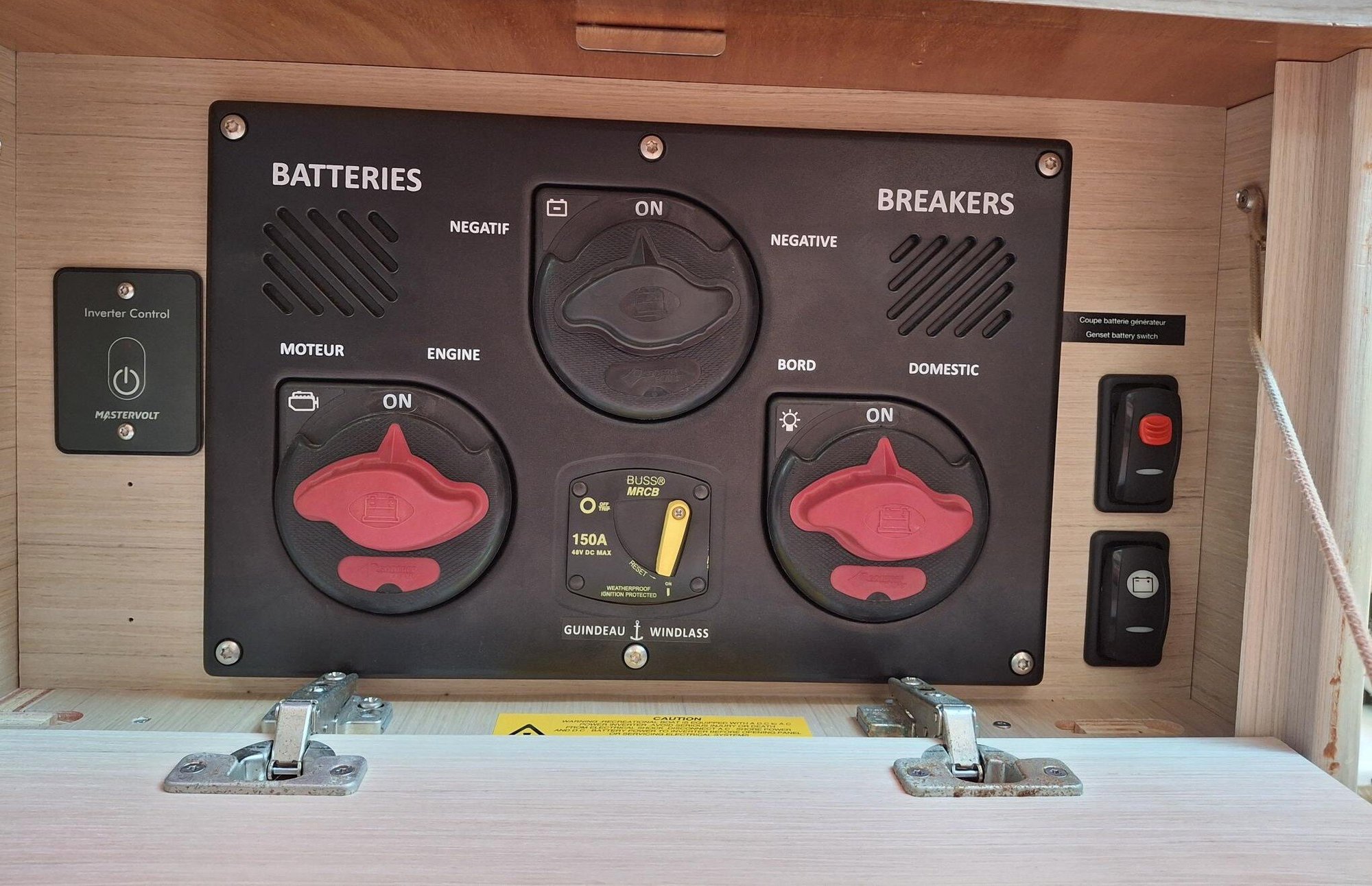Beneteau 52 main breakers-1